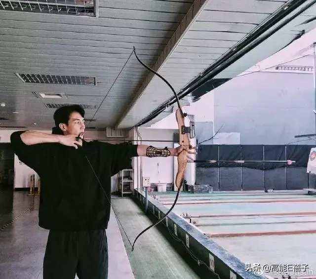恭喜!蕭亞軒40歲生日公開與小16歲男友戀情:愛就需要我們在一起!