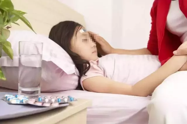 15歲女孩經常喊肚子痛,媽媽以為是厭學,其實是癌!這種惡性腫瘤尤其青睞少女