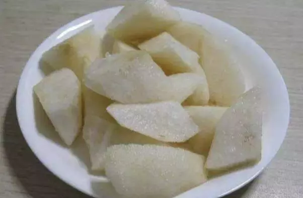 喉嚨有痰,總是咳不乾淨?教你【3個食療方】,幫你快速祛痰,大人小孩都管用