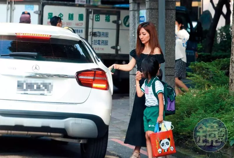 【偷情物統統賣了!】阿翔外遇後真的切割,BMW、屋子等統統SOLD!謝忻崩潰看精神科…