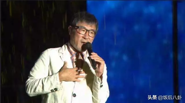 林憶蓮21歲女兒穿花肚兜大膽出鏡,無懼肥胖身材自信勝過鄭欣宜!