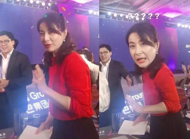 郭晶晶演講戴大鑽戒搶鏡,霍啟剛場下變迷弟,全程注視愛妻!