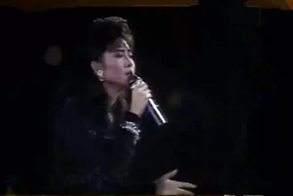 賭王女產子,幾個媳婦斗不斷,如果她出場,早沒別人什麼事