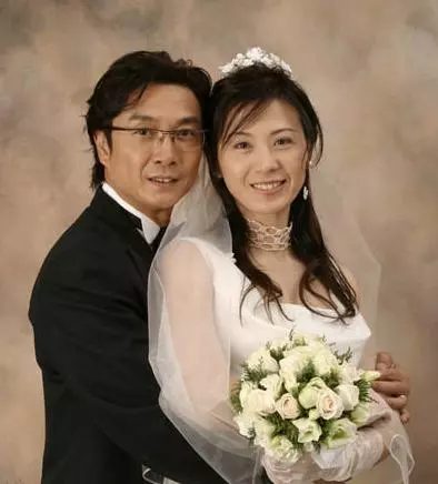 不到1年就離婚!涂善妮「遠赴加拿大閃婚」攏系假的 隔20年她「轉行當設計師」曝:當年是被迫的