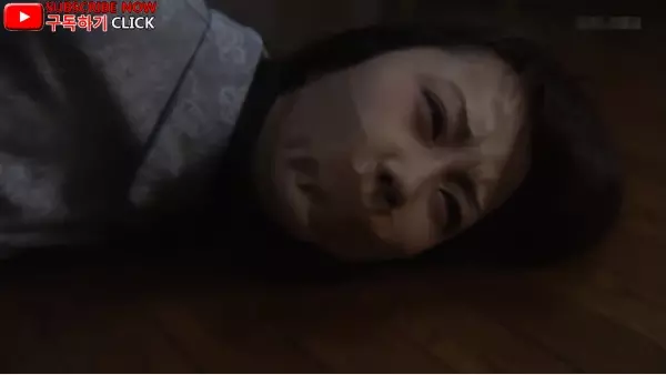 質疑「膠帶貼嘴無法大叫」,正妹親自下海實驗,結果卻笑到噴飯:恥度太強!