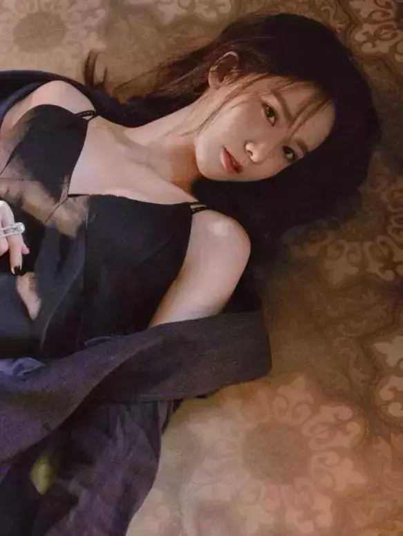 30歲林潤娥近照曝光,皮膚水嫩逆生長,性感的魅力,網驚呼:第三張圖最吸引人!