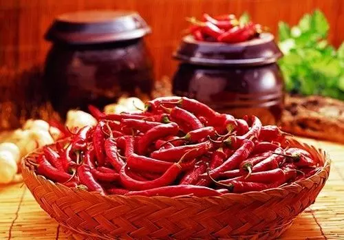 吃辣的好處,妳知道嗎?除人廣為人知的抗.癌外,還有其他10個優點,我們都該知道!