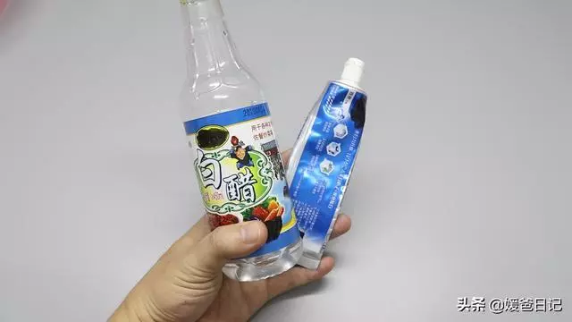 茶杯裡的茶垢再厚,用「1個小方法」就能清洗乾凈,學到就是賺到!