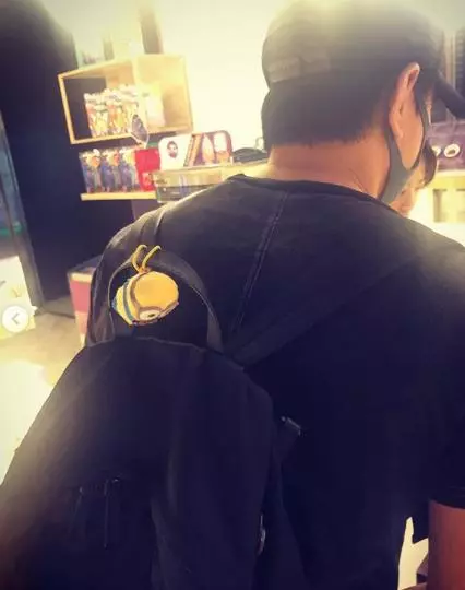吳奇隆近照曝光!在家陪伴劉詩詩大半年「孕前吃到產後」臉上幸福肥,網笑:意外撞臉成龍!