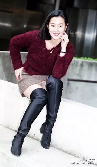 資深女星患重症淡出演藝圈 與兄母撕破臉「屢傳已逝消息」,近況曝光「發福卻凍齡」生活恬淡絕不復出!