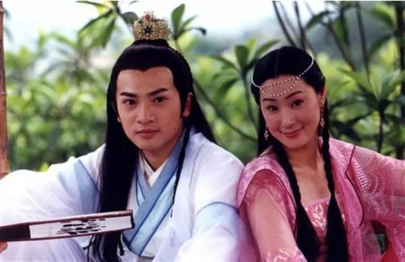資深女星患重症淡出演藝圈 與兄母撕破臉「屢傳已逝消息」,近況曝光「發福卻凍齡」生活恬淡絕不復出!