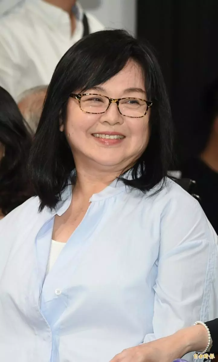 一代歌姬「崔苔菁」當年轟動歌壇!淡出數10年「離婚獨自養兒」今65歲潛心學佛活得自在