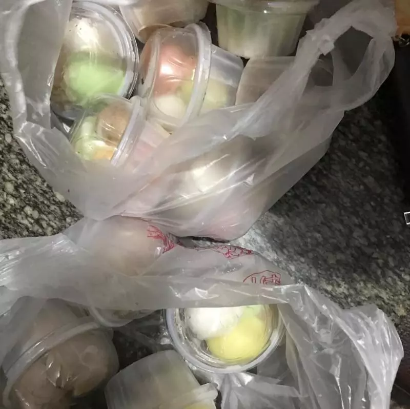 83歲伯深夜還在賣冰!暖心女霸氣掏錢「剩下11碗全包了」他連忙道謝:「我女兒嫁不好....」