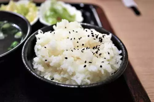 芝麻能抗衰老,預防心血管疾病,怎麼吃效果最佳?