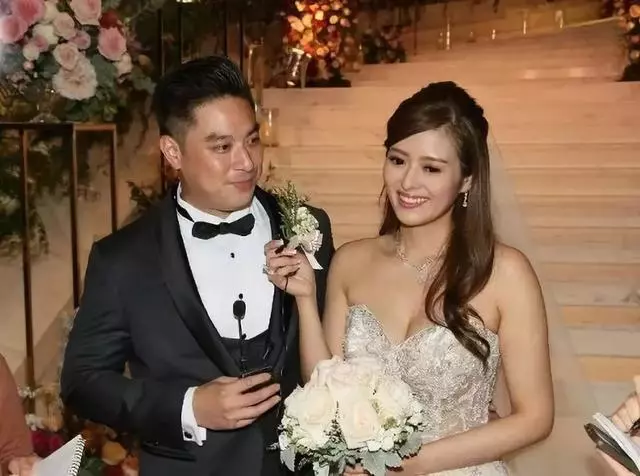 恭喜恭喜!31歲前港姐季軍今日重金出嫁:手戴八隻龍鳳鐲金豬亮相