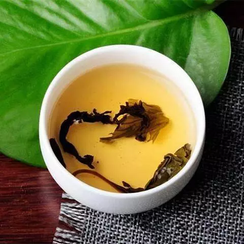 胃癌不痛不癢,一不留神就是晚期了,身體發現這4種情況要重視!