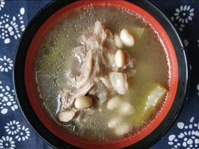 一把黃豆,半個苦瓜,教你煲一鍋下火湯