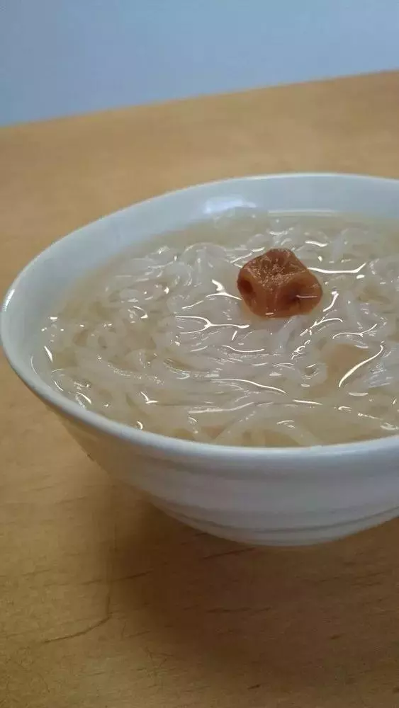 老婆又出去喝酒,日本大叔被迫獨自做飯,一到發工資,畫風開始逐漸「變態」...