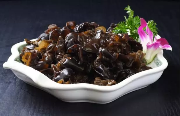 高血壓患者不能吃這12種食物,會越吃越高,記得告知身邊的人!