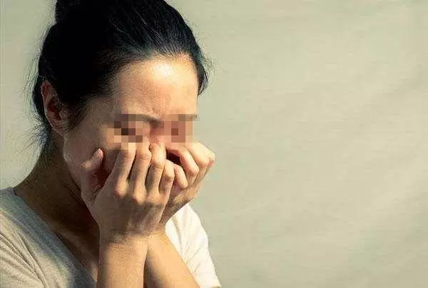 婆婆讓我出錢給小姑子買房,我拒絕後老公說出兩個字,我愣了