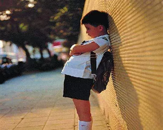 跟3歲孩子賭氣,奶奶贏了,回頭卻再也聽不見孫子叫奶奶了