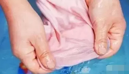 洗衣是個技術活,15個洗衣小妙招,趕緊分享給您家人朋友 !