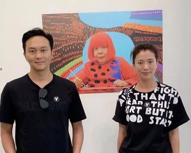 袁詠儀48歲生日,好友集體送包,張智霖大禮卻慘遭嫌棄 !