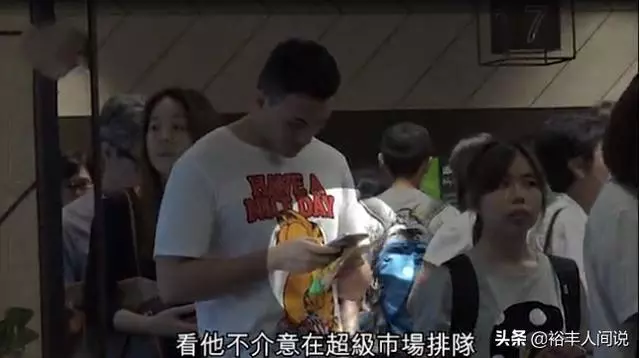 2年抱倆!何鴻燊三房兒生第一胎「獲贈7千萬豪宅」,妻子被拍到「懷孕5個月」爭產添新籌碼!