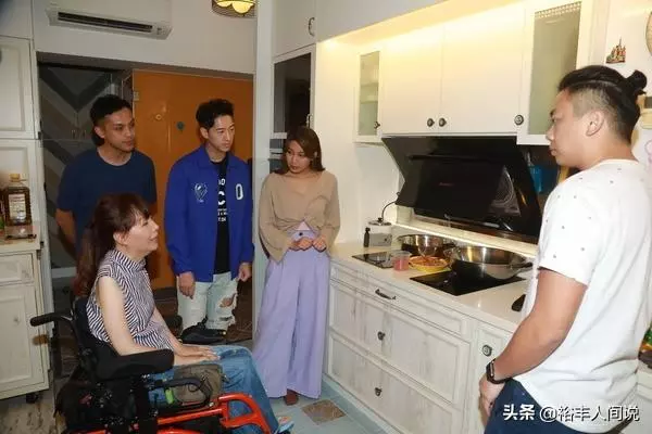 癱而不廢!因行車意外「坐輪椅27年」一世難忘恩人梅姑,自製辣椒油「參與義賣」回饋社會~~