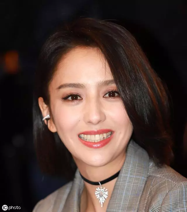 丈夫被爆勾2女過夜!女星選擇原諒「男人只要回家就好」:不自信的女人,都愛的卑微~~
