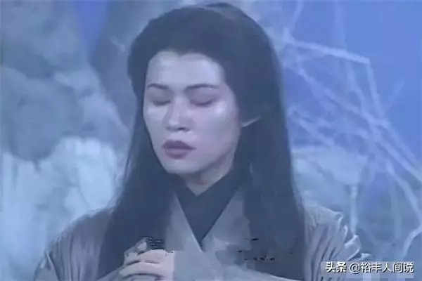 ATV當家花旦麥翠賢復出,卻慘為「酒樓賣唱」?58歲仍凍齡似少女~~