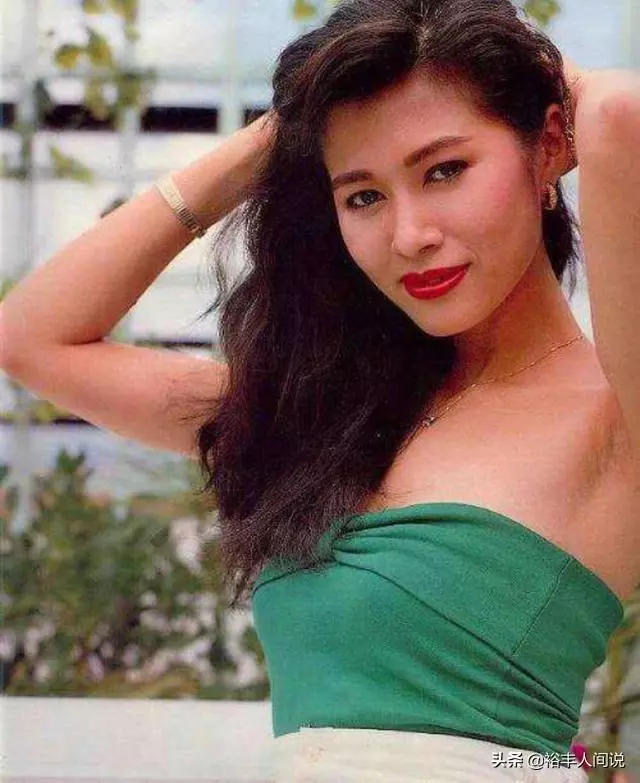 ATV當家花旦麥翠賢復出,卻慘為「酒樓賣唱」?58歲仍凍齡似少女~~