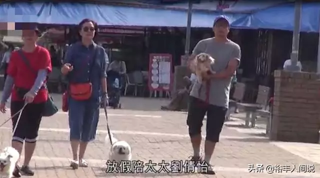 TVB又一愛妻號鄭子誠,劇中常以「奸角」示人,戲外和老婆如初戀!