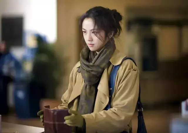 她是文青心中的白月光,擁有孤冷清純美貌的「女版伍迪·艾倫」