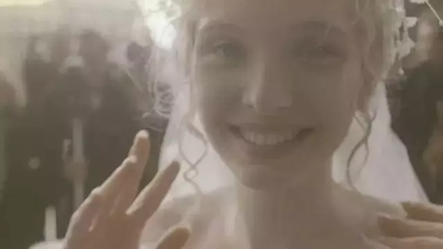 她是文青心中的白月光,擁有孤冷清純美貌的「女版伍迪·艾倫」