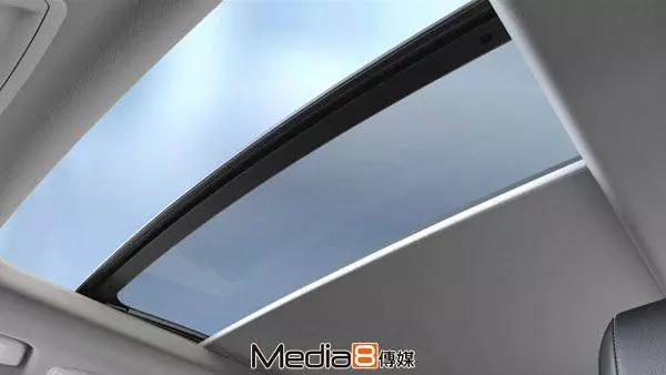 汽車天窗請這樣用 ! 五個超實用功能,你不知道就浪費了 !