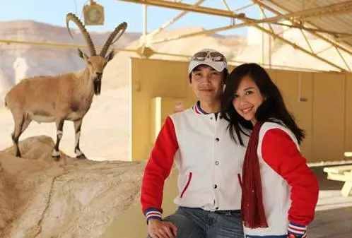 他們因戲定情「差8歲姊弟戀」不被看好 「結婚7年不生子」到處旅行猶如熱戀般
