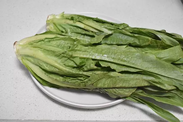 這菜鈣質和葉酸含量高,但很多人嫌棄它苦,多一步鮮美脆嫩很好吃