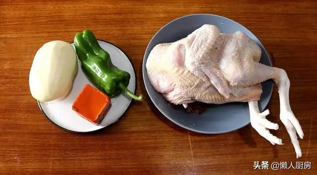 教你土豆火鍋雞的做法,一塊火鍋底料就搞定