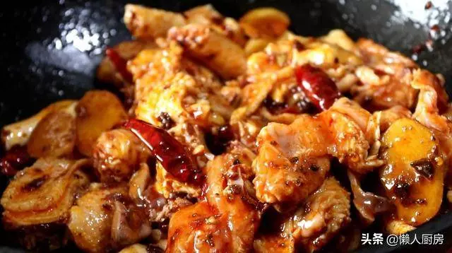 教你土豆火鍋雞的做法,一塊火鍋底料就搞定