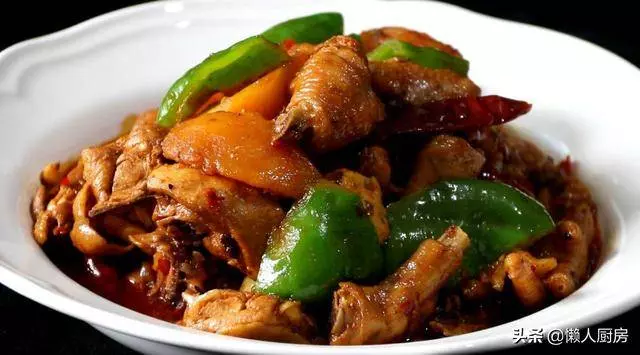 教你土豆火鍋雞的做法,一塊火鍋底料就搞定