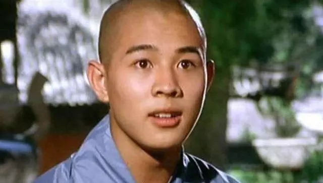 李連傑那麼有錢,一身病卻不治療,向華強夫婦說出背後的真相,原來他想遵循自然走下去!