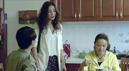 婆家兩套房,我們租1200的單間,小姑子說我是外人,我大聲鼓掌