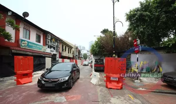 【拆文化街布告板】華社震驚遺憾 新山市局被轟「該做的不做」