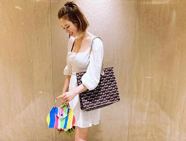 風格大不同!千億媳婦徐子淇現身,髮型個性妝容狂野,再不是豪門乖媳形象