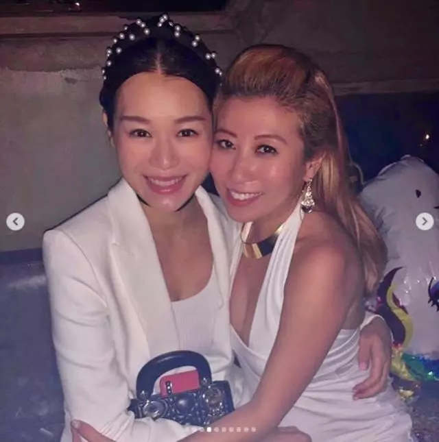 胡杏兒為39歲小姑慶生,奕霆寶寶吹蠟燭似壽星,看見蛋糕就發呆