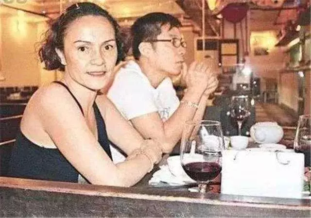 張柏芝為三個兒子煮中秋晚餐燙傷手指 疼得大叫「OMG」