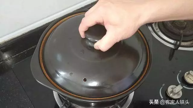 豆腐加1把金針菇花甲這樣做太好吃了,味美營養又解饞