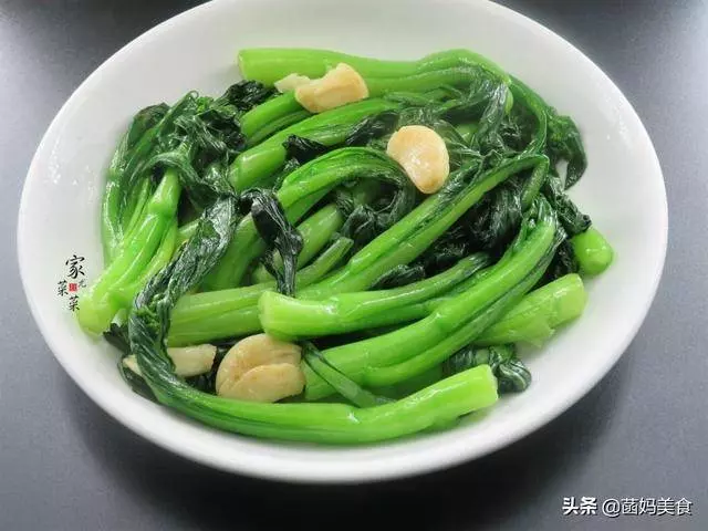 原來炒小青菜的做法是這樣的,這做法還是頭一次見