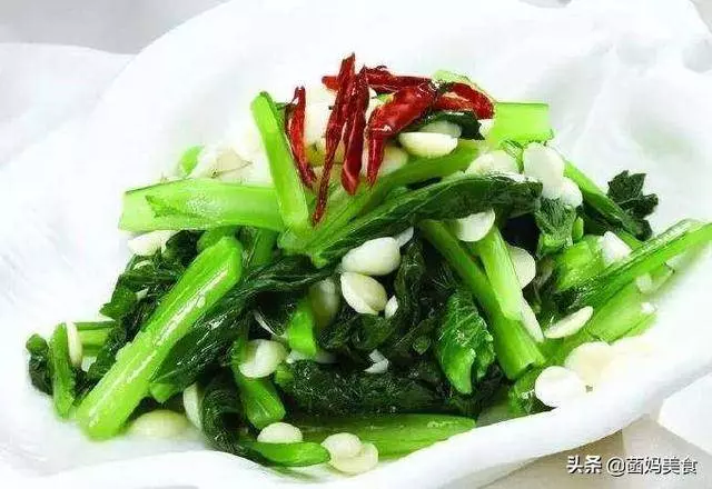 原來炒小青菜的做法是這樣的,這做法還是頭一次見